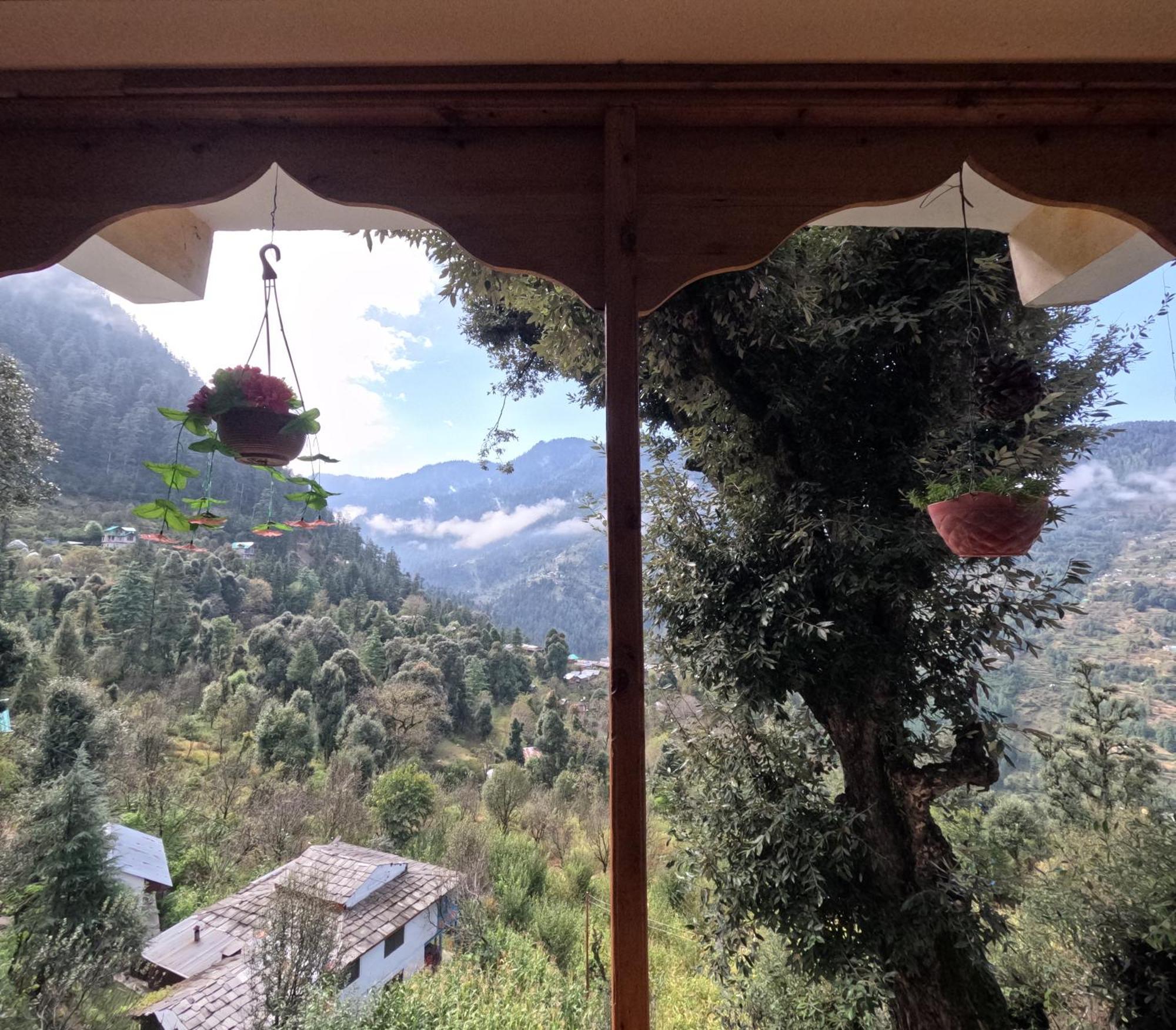 Mozo Inn&Cafe Jibhi Banjār Extérieur photo